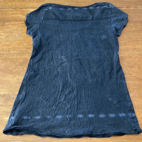 Black top - Picture 3 of 3